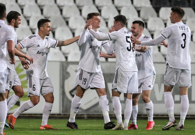 Čukarički protiv Sumgaita na Banovom brdu 21. jula