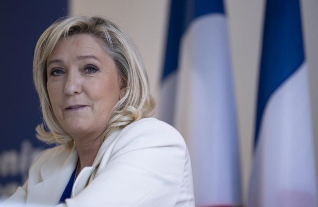 Marin Le Pen "sigurnim korakom" ka Jelisejskoj palati
