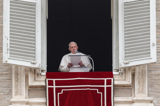 Papa apelovao: "Pomozite ljudima i poštuje verske objekte"