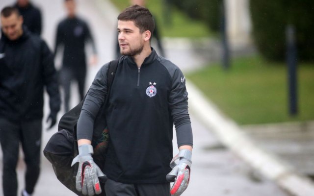 Mladi golman Teleoptika na pripremama sa Partizanom