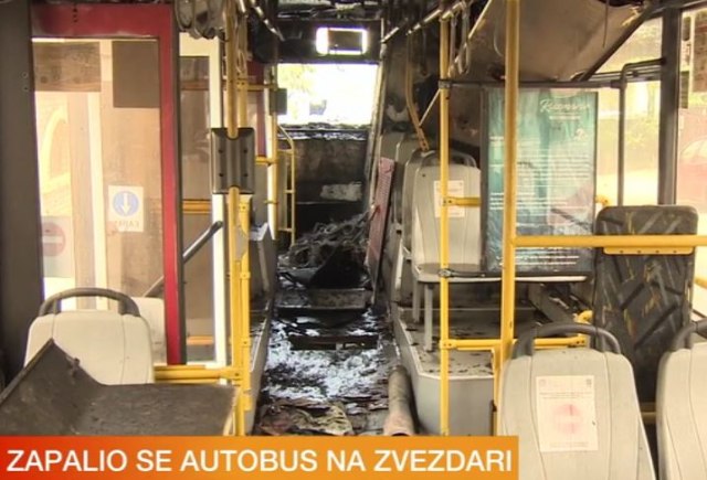Ljudi, izlazite napolje, a onda sam uzeo vatrogasni aparat; svedočenje vozača autobusa sa linije 79 VIDEO