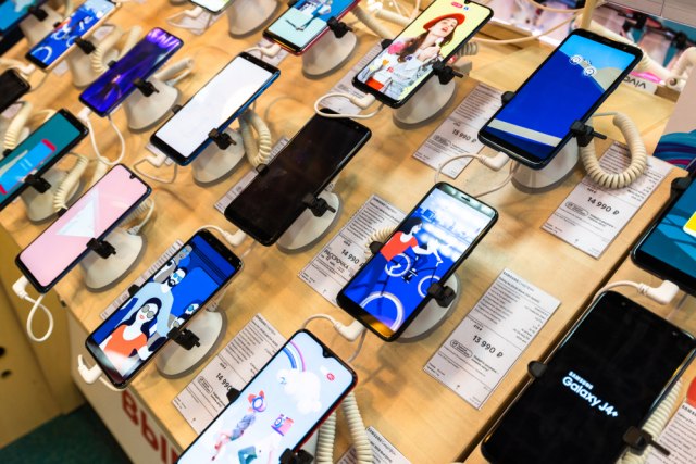 Samsung veæ radi na Androidu 12 za seriju Galaxy S21