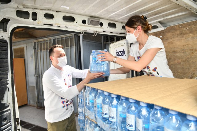 NIS podržao Institut za onkologiju i radiologiju Srbije FOTO