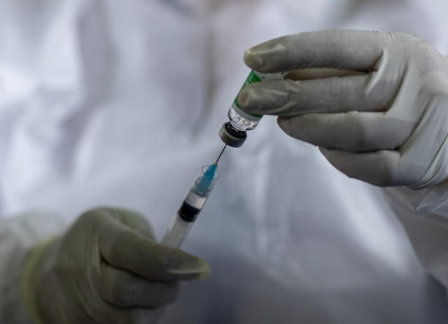 Skandal: Nema vakcina za drugu dozu