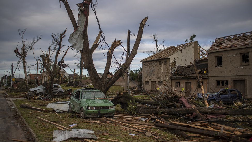 Češka i nevreme: Moćni tornado protutnjao kroz sela - najmanje četvoro mrtvih, više od 100 povređeno