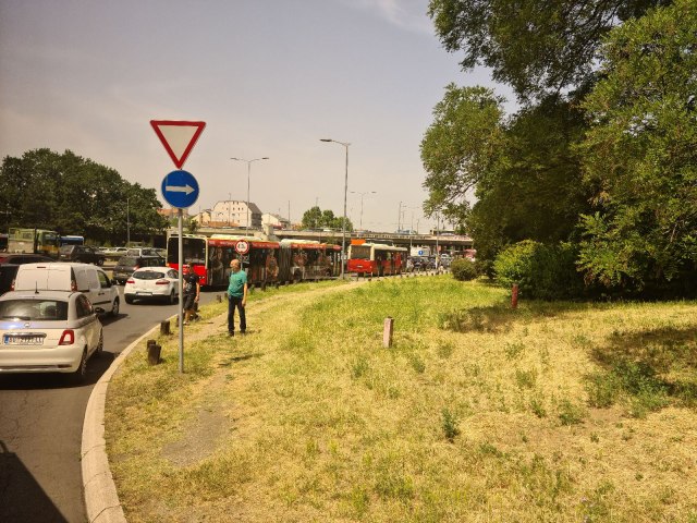Vrućine i gužve: Od Konjarnika do Mostara sve mili FOTO