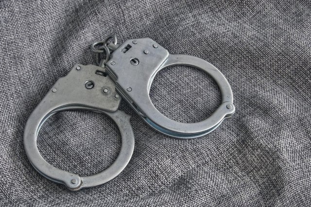 Zadar: Državljanin Srbije skidao i delio dečju pornografiju?