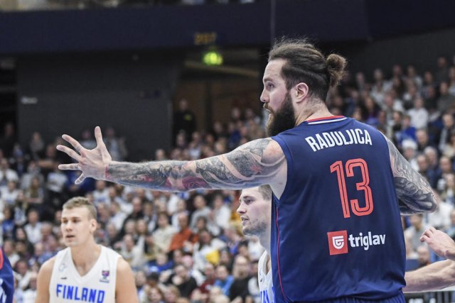 Incident u Šipovu: Inspektor potegao pištolj na Miroslava Raduljicu, košarkaš ga savladao?