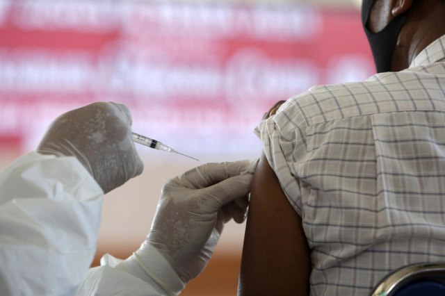 Nemački političari: Treba ubrzati revakcinaciju