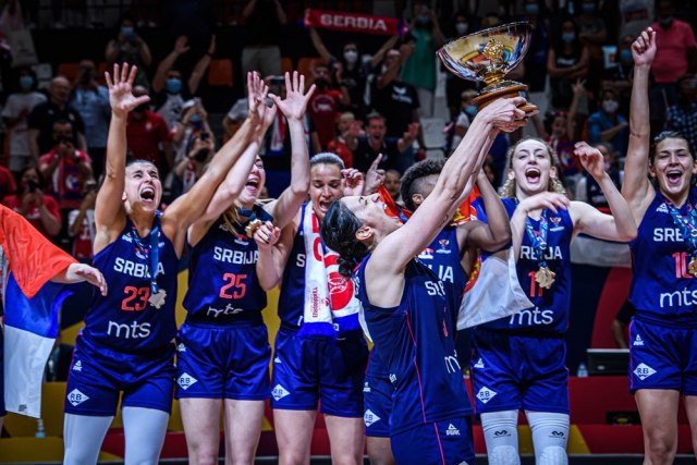 Srpske košarkašice prekinule konferenciju za medije nakon finala VIDEO