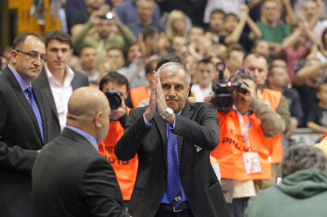 Uživo: Obradović opet u Partizanu – 30 godina kasnije VIDEO