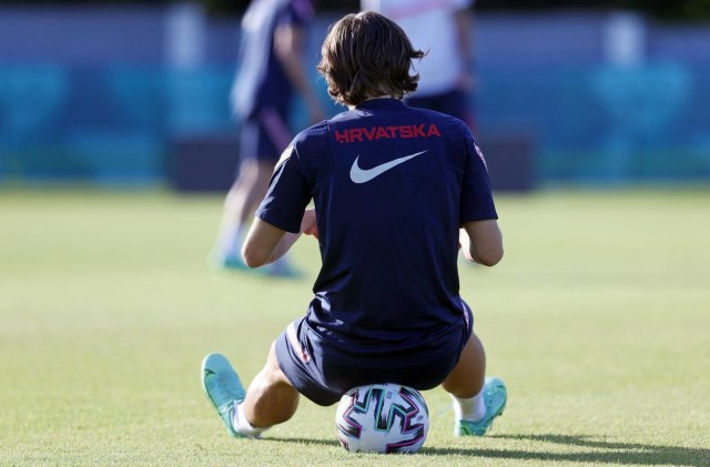 Da li Hrvati mogu da iznenade Španiju i da li æe svetski šampion imati problema?