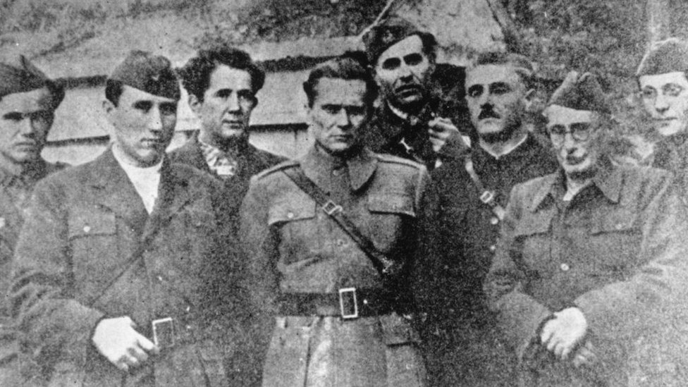 Aleksandar Ranković, Milovan Đilas,Tito, Edvard Kardelj i drugi članovi Vrhovnog štaba za vreme Drugog svetskog rata/Getty Images