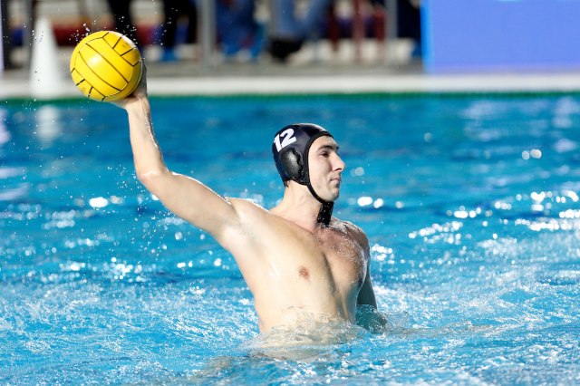 Partizan pravi jak tim: Mitrović produžio ugovor