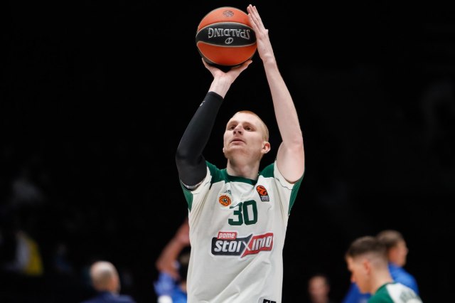 Zvezda se pojačava iz Panatinaikosa?