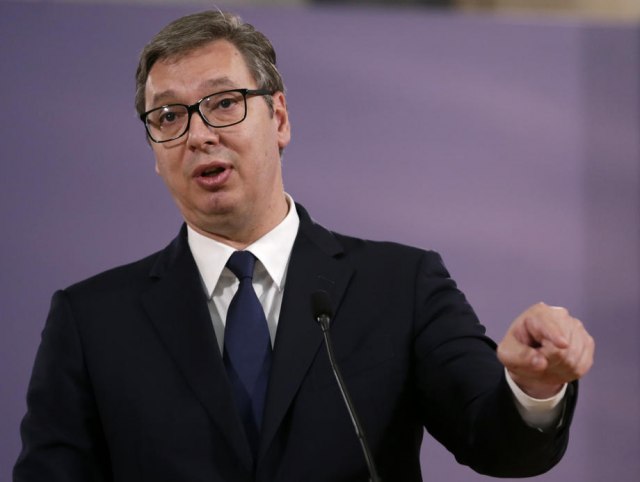 Vučić se sutra sastaje sa albanskim ministrom