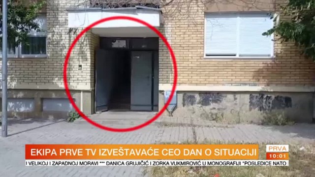 TV Prva na licu mesta: Policija ne da Srpkinji u Đakovici da postavi blindirana vrata
