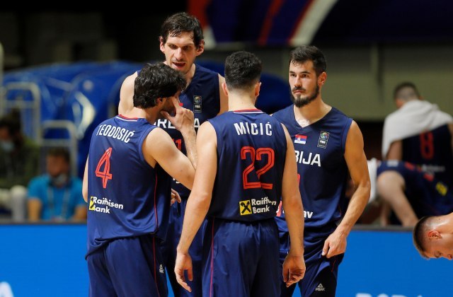 Uživo: Srbija protiv Filipina – ne igraju Kalinić i Bjelica