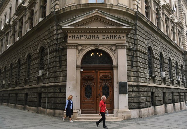 Dve srpske banke od sutra posluju kao jedna