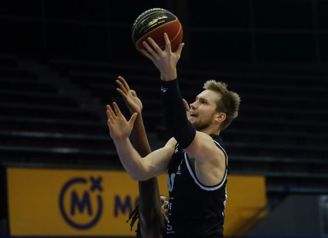 Mika se dogovorio sa Burgom