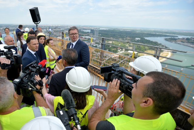 Jesu li oni nama dali vakcine, ili mi njima?