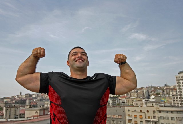 Kolašinac otkrio zašto je izabrao Srbiju pre BiH: Potcenili su me