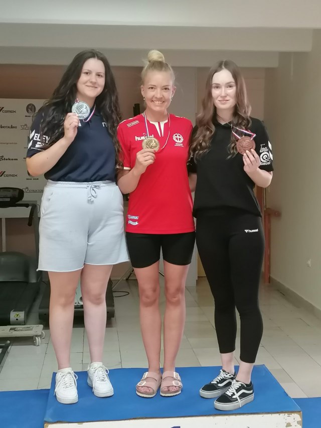 Srpske takmičarke osvojile srebro i bronzu u trostavu u Solinu