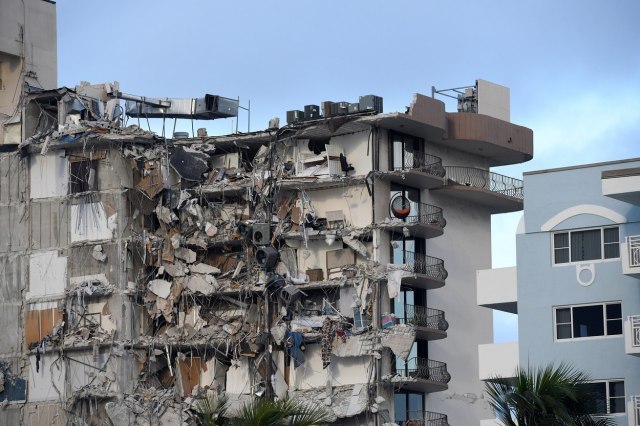 Stopirana akcija spasavanja, sledi rušenje