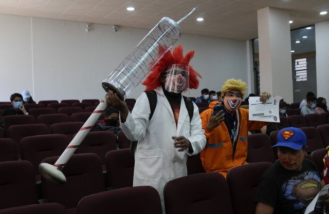 Ne može samo korona, korona, korona