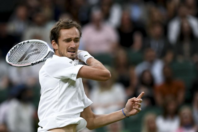 Medvedev ispao – Federeru olakšan put