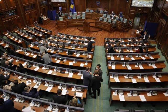 Priština: Skupština o Vašingtonskom sporazumu i Srebrenici