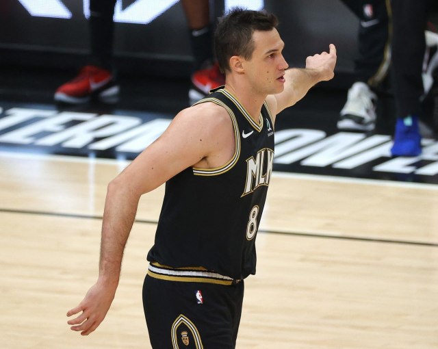 Bili smo jači, žao mi je mog druga Bogdana; Bogdanović: Navijaću za Italiju VIDEO