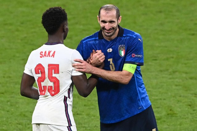 Kjelini bacio kletvu na Saku