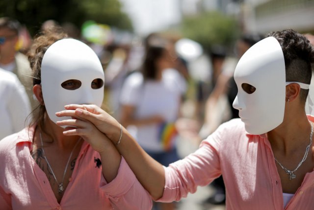 CG: Stupio na snagu zakon o gej brakovima; 20 se već prijavilo