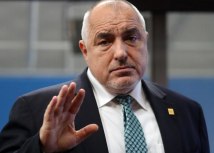 EPA-EFE/LUDOVIC MARIN / POOL