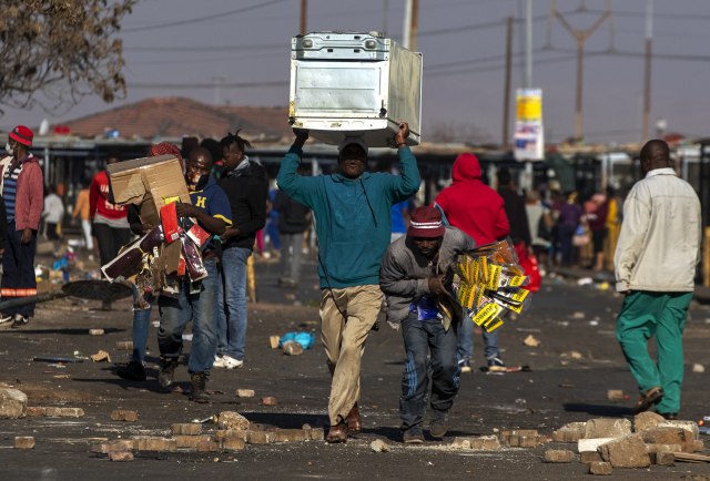 Tanjug/AP Photo/Themba Hadebe