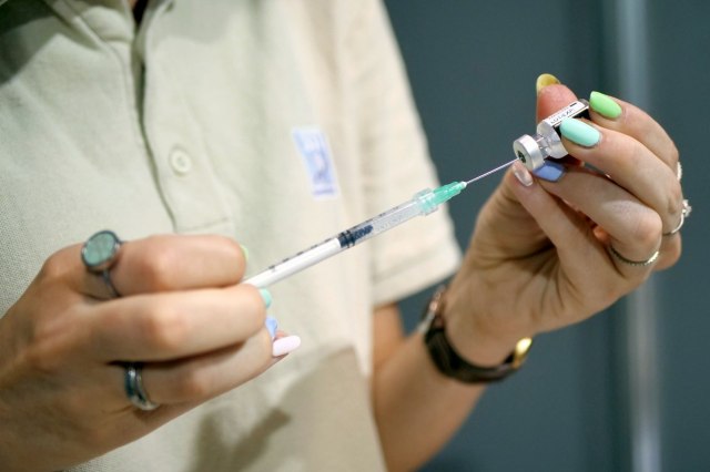 Tinejdžeri se bune protiv roditelja - angažuju advokate zbog vakcine