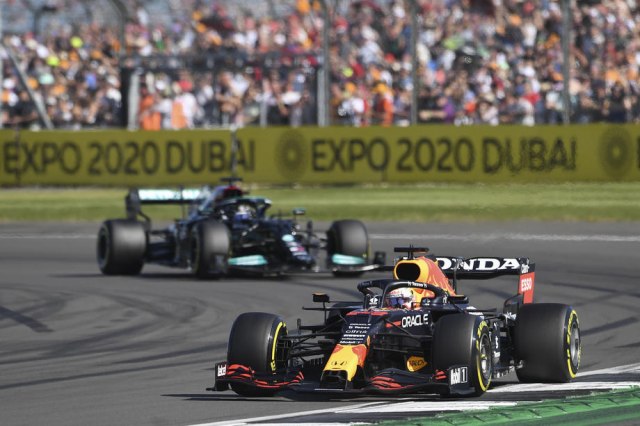 Jezivo – kontakt s Hamiltonom, Ferstapen izleteo sa staze FOTO/VIDEO