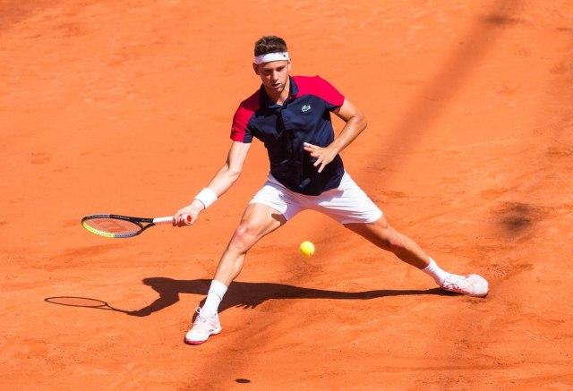 Uživo: Uspavani Krajinović izgubio set u finalu