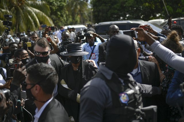 Nemiri i incidenti na sahrani ubijenog predsednika Haitija VIDEO/ FOTO