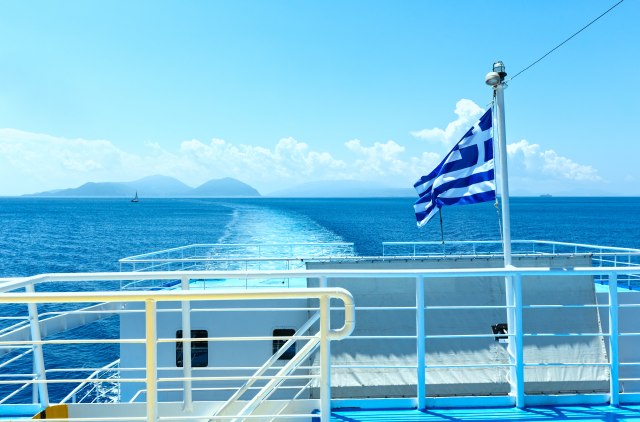 Grčka zaustavila 4.500 turista sa trajekta