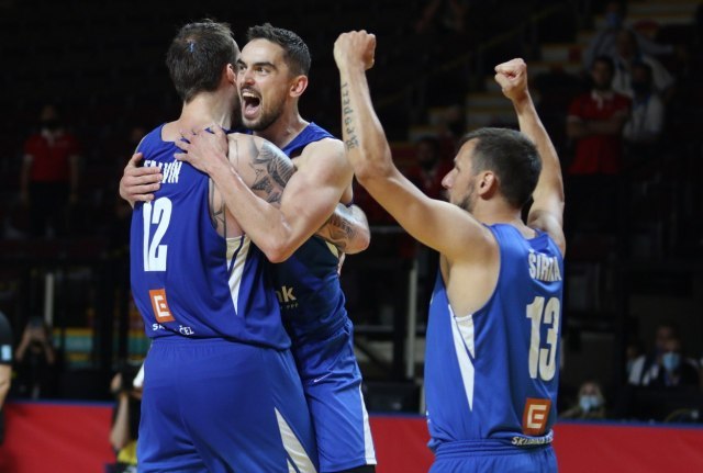 Češka pobedom otvorila košarkaški turnir