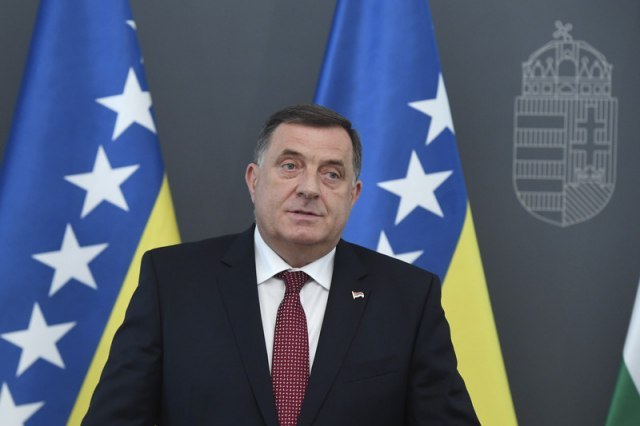 Dodik bojkotuje Šmita: 