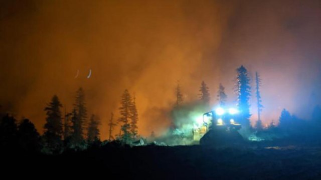 5.400 vatrogasaca gasi požar VIDEO/FOTO