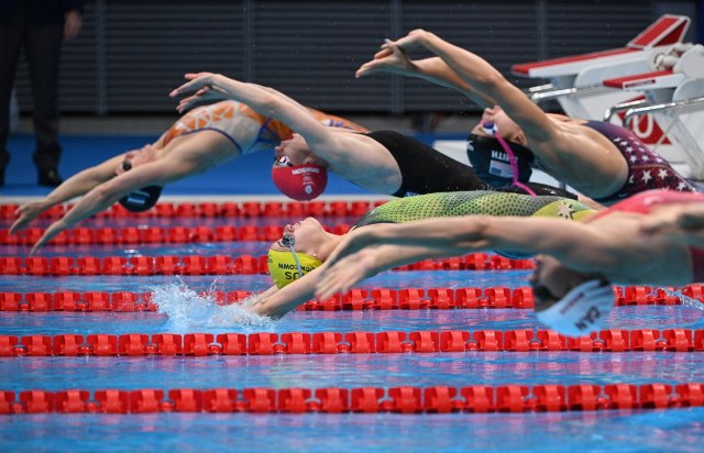 Australijanka uz olimpijski rekord do zlata na 100m leðno