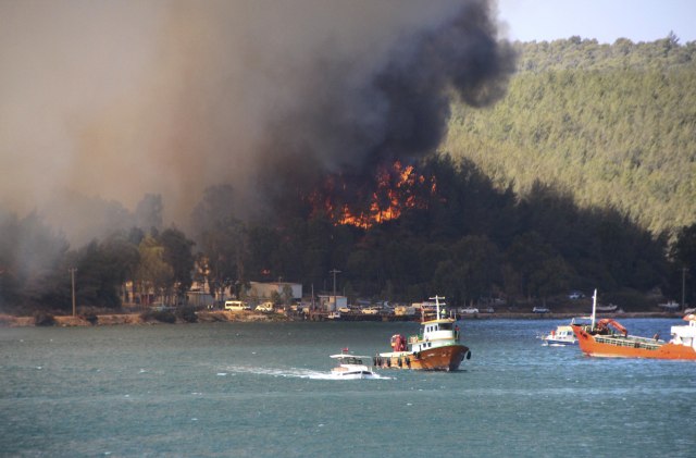 Posle poplava, požari: Raste broj mrtvih u Turskoj VIDEO