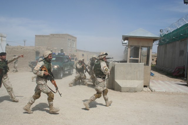 Talibani gaðali aerodrom na jugu Avganistana - ispaljene najmanje tri rakete