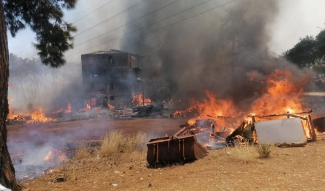 U požarima u Turskoj poginulo osam osoba; Vatrene stihije još uvek prete letovalištima VIDEO