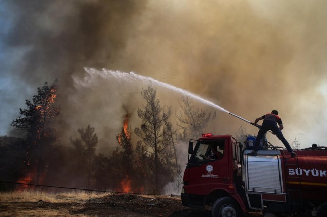 Hrvatska pomaže Turskoj u gašenju požara