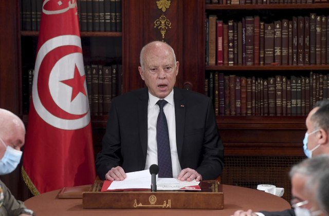 SAD poziva predsednika Tunisa na povratak demokratskom putu
